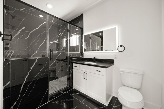 4104 Falls St, Houston, TX 77026