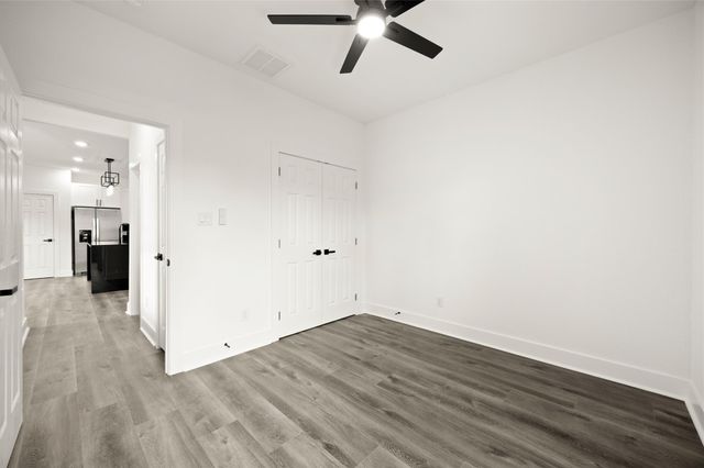 4104 Falls St, Houston, TX 77026