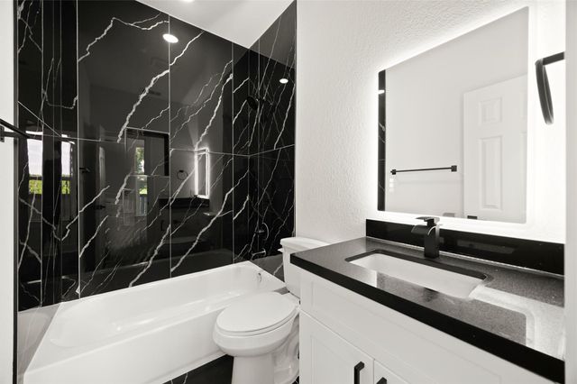 4104 Falls St, Houston, TX 77026