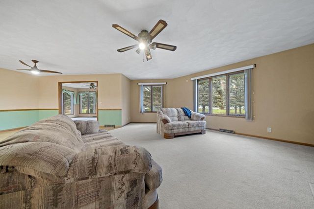 728 Nantucket Drive, Janesville, WI 53546