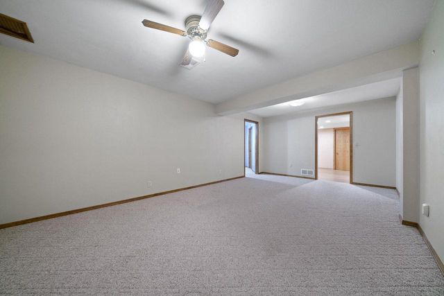 728 Nantucket Drive, Janesville, WI 53546