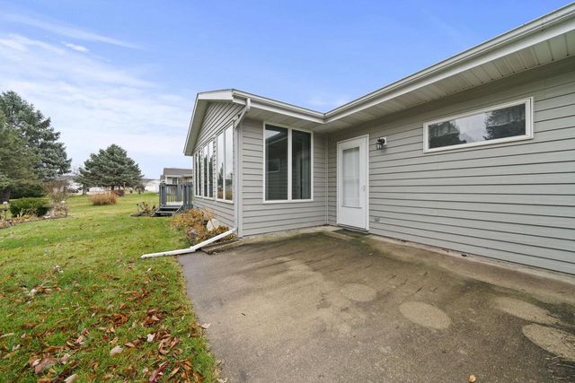 728 Nantucket Drive, Janesville, WI 53546