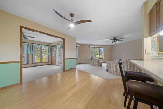 728 Nantucket Drive, Janesville, WI 53546