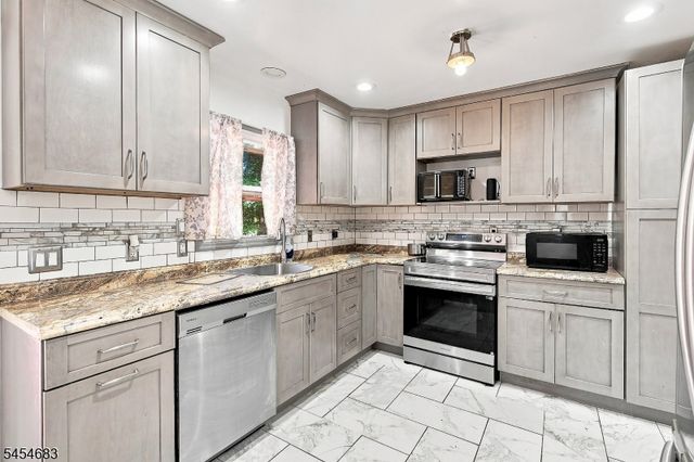 20 Waterloo Rd, Byram Twp., NJ 07874