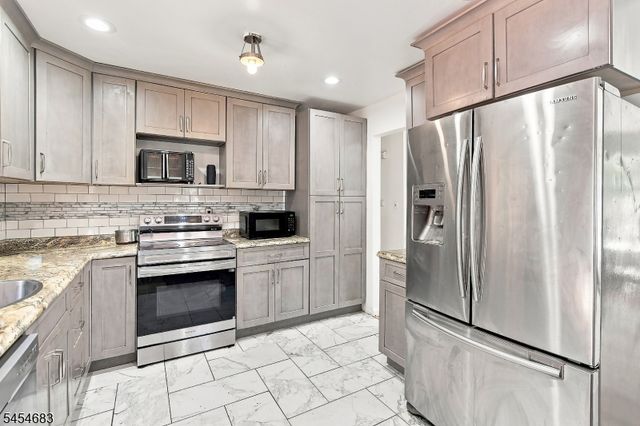 20 Waterloo Rd, Byram Twp., NJ 07874