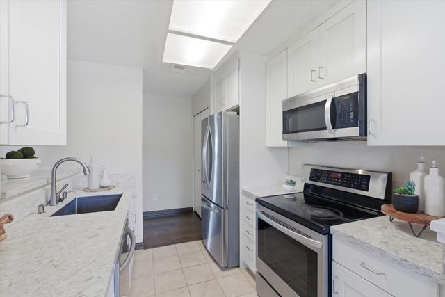 7595 Canyon Meadow Circle H, Pleasanton, CA 94588