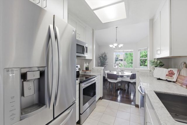 7595 Canyon Meadow Circle H, Pleasanton, CA 94588