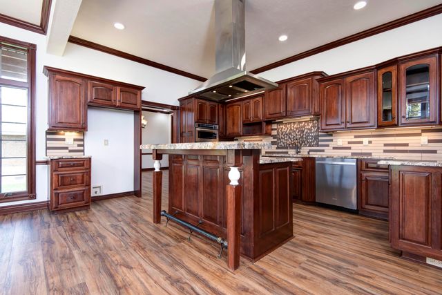 6307 S Meadowview Drive, Ozark, MO 65721