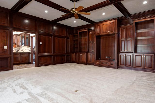 6307 S Meadowview Drive, Ozark, MO 65721