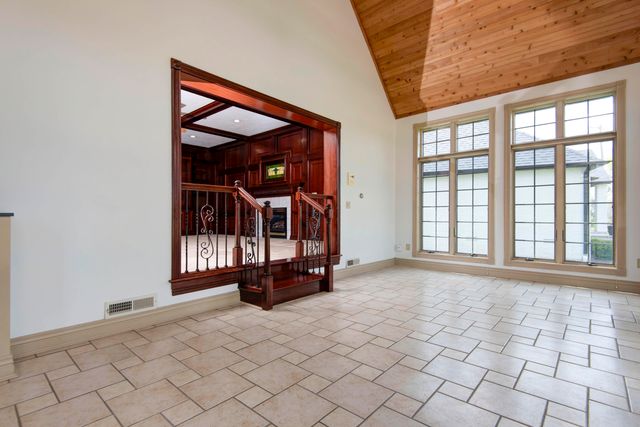 6307 S Meadowview Drive, Ozark, MO 65721
