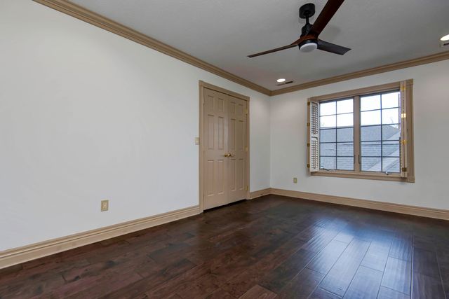 6307 S Meadowview Drive, Ozark, MO 65721
