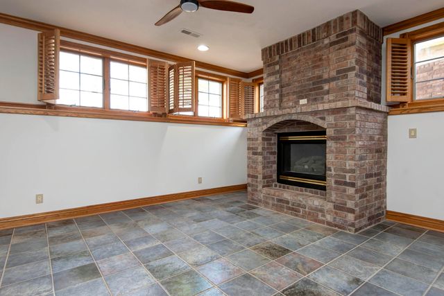 6307 S Meadowview Drive, Ozark, MO 65721