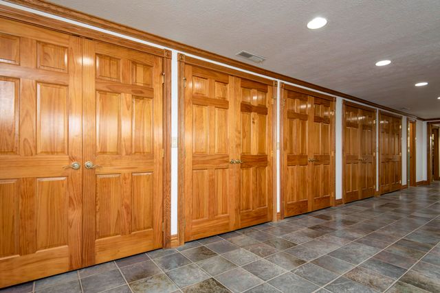 6307 S Meadowview Drive, Ozark, MO 65721