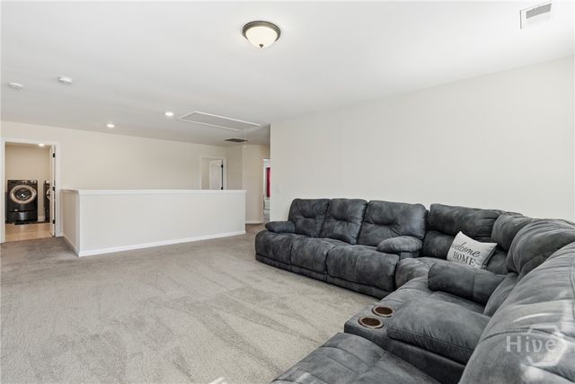 88 Winslow Circle, Savannah, GA 31407