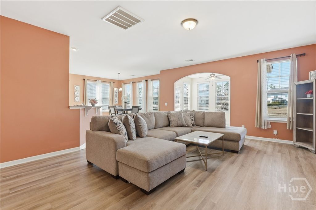 Image 19 of property listing at 88 Winslow Circle, Savannah, GA 31407