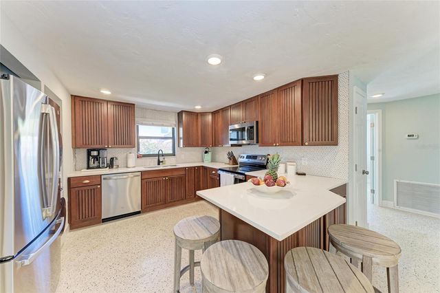 730 FOX STREET, Longboat Key, FL 34228