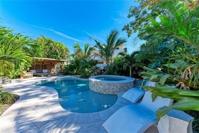 730 FOX STREET, Longboat Key, FL 34228