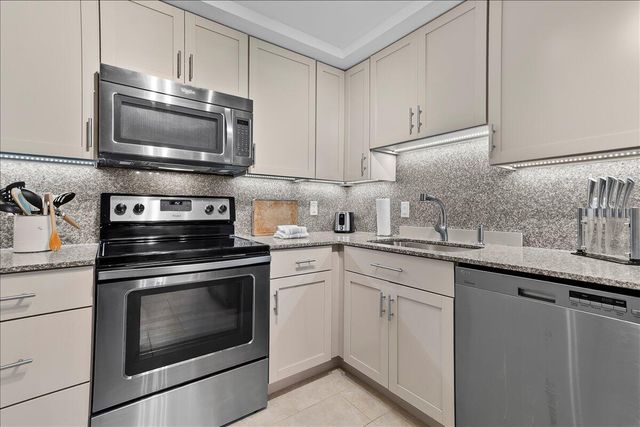 4511 S Ocean Boulevard 805, Highland Beach, FL 33487