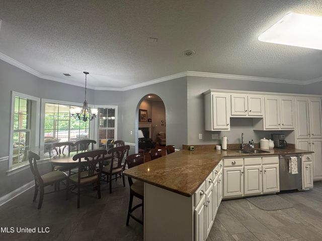 2610 Dickens Place Drive, Southaven, MS 38671