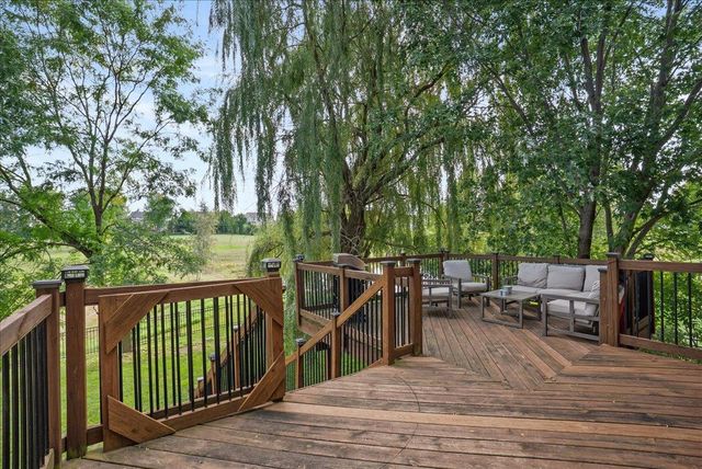 6933 Prairie Court S, Cottage Grove, MN 55016