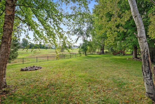 6933 Prairie Court S, Cottage Grove, MN 55016