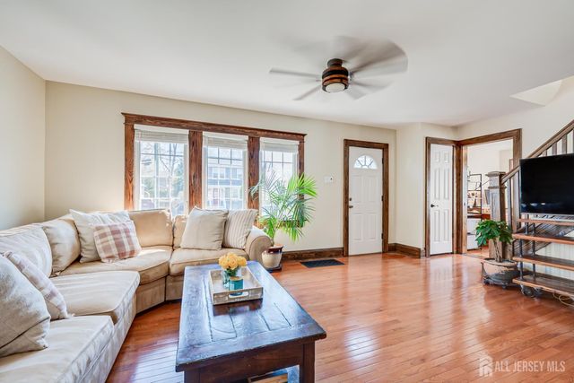 121 Columbia Avenue, Metuchen, NJ 08840