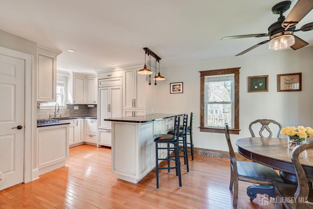 121 Columbia Avenue, Metuchen, NJ 08840