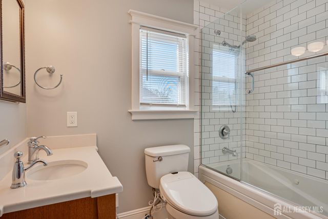 121 Columbia Avenue, Metuchen, NJ 08840