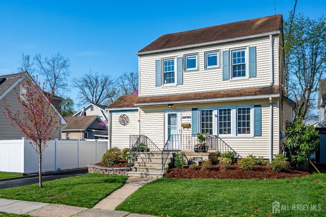 121 Columbia Avenue, Metuchen, NJ 08840