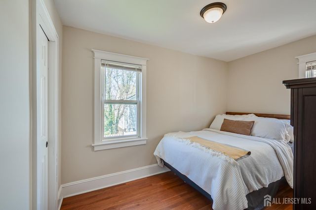 121 Columbia Avenue, Metuchen, NJ 08840