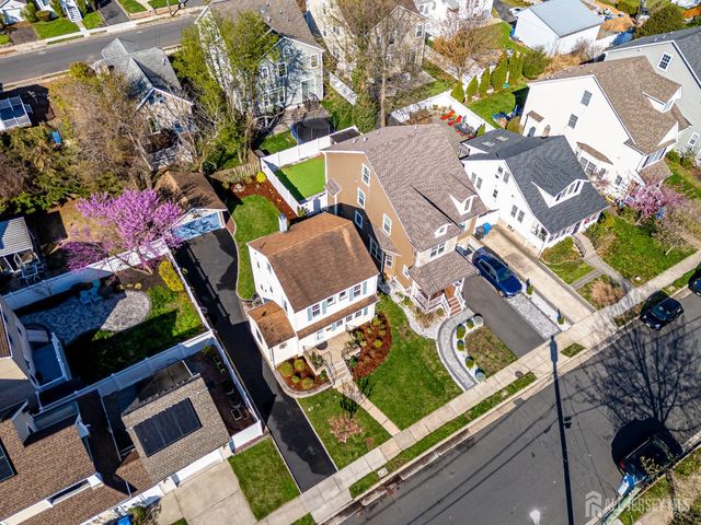 121 Columbia Avenue, Metuchen, NJ 08840