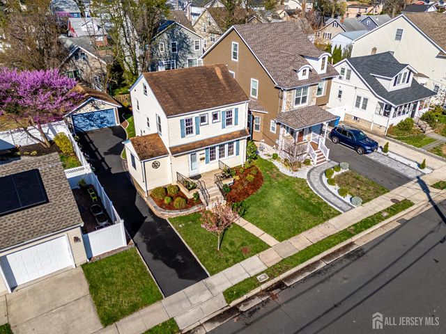 121 Columbia Avenue, Metuchen, NJ 08840
