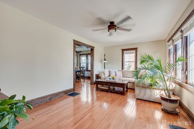 121 Columbia Avenue, Metuchen, NJ 08840