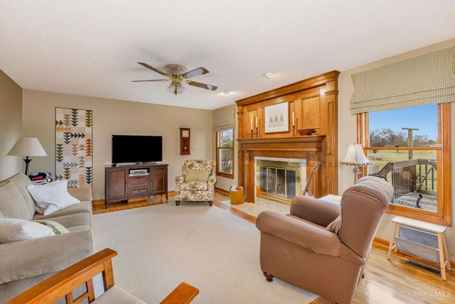 2136 Stillwell Beckett Road, Hanover Twp, OH 45013