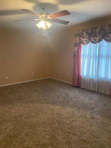 782 1st Ave, Ashford, AL 36312