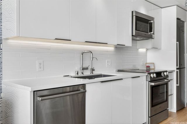 1001 Queen Street 2110, Honolulu, HI 96814