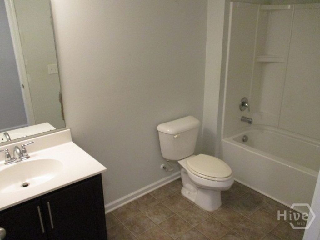 Image 6 of property listing at 153 Caribbean Village Drive, Guyton, GA 31312