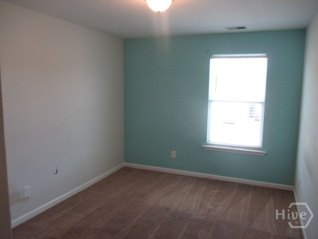 Image 8 of property listing at 153 Caribbean Village Drive, Guyton, GA 31312