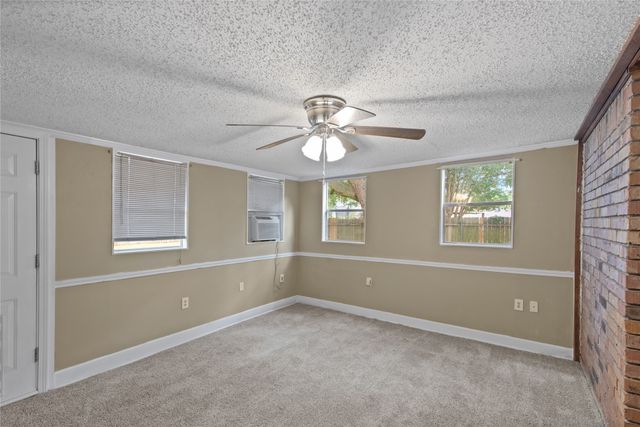 2526 Downs Circle, Bossier City, LA 71111