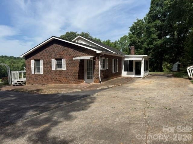 1764 Spurgeon Road, Hickory, NC 28602