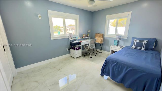 30605 SW 152nd Ct, Homestead, FL 33033