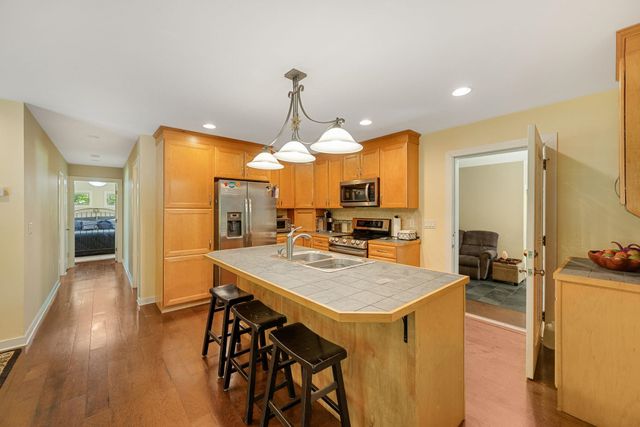 2021 Huntington Road, Richmond, VT 05477