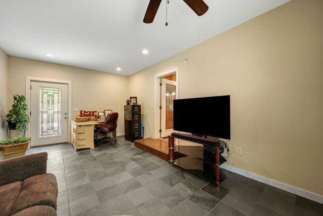 2021 Huntington Road, Richmond, VT 05477