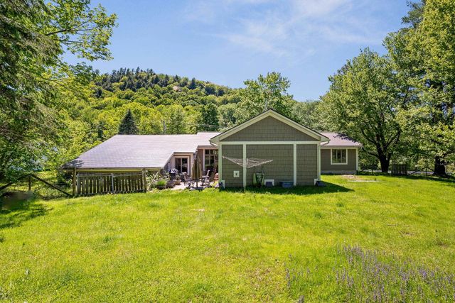 2021 Huntington Road, Richmond, VT 05477