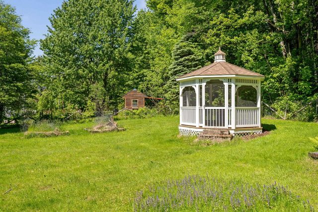 2021 Huntington Road, Richmond, VT 05477