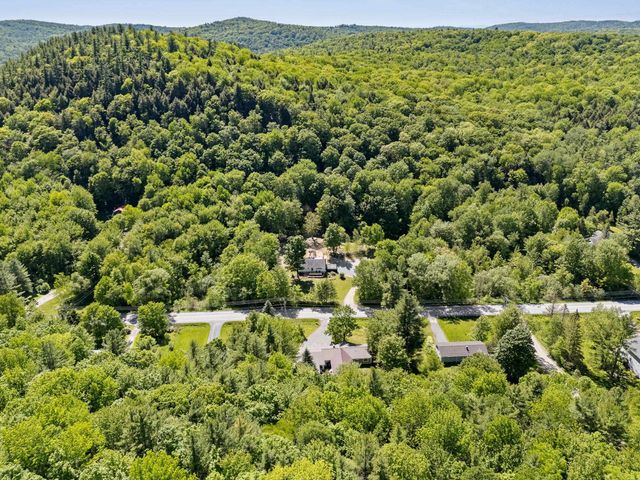 2021 Huntington Road, Richmond, VT 05477