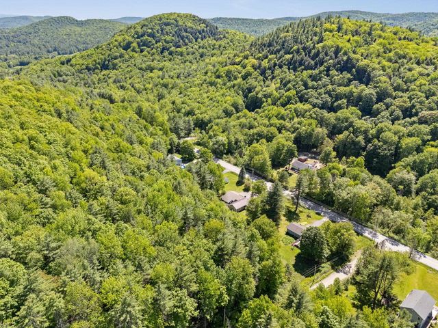 2021 Huntington Road, Richmond, VT 05477