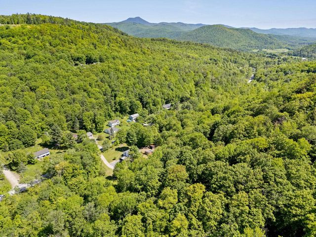2021 Huntington Road, Richmond, VT 05477