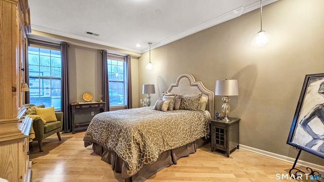 203 Center Meadow Lane 203, Danbury, CT 06810