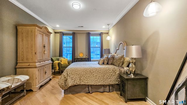 203 Center Meadow Lane 203, Danbury, CT 06810